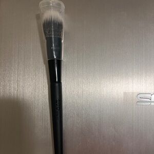 Quo cream blush brush #11 brand new